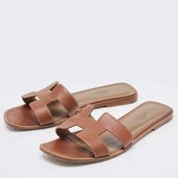 Pre Owned Hermes Brown Leather Oran Flat Slides Size 37.5