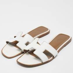 Pre Owned Hermes White Leather Oran Flat Slides Size 41.5
