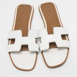 Pre Owned Hermes White Leather Oran Flat Slides Size 41.5
