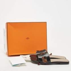 مملوكة مسبقًا Hermes Black Leather Oran Flat Slides Size  37