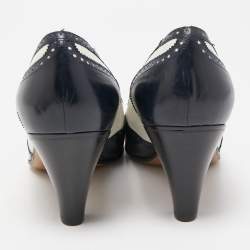 Pre Owned Hermes Blue/White Brogue Leather Round Toe Pumps Size 40