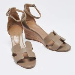 Pre Owned Hermes Taupe Leather Legend Sandals Size 40