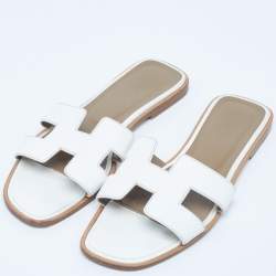 Pre Owned Hermes White Leather Oran Flat Slides Size 37.5