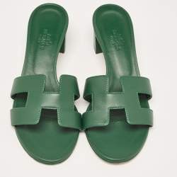 Pre Owned Hermes Green Leather Oran Slides Size 36.5  