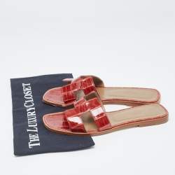 Pre Owned Hermes Brown Patent Crocodile Oran Flat Slides Size 40