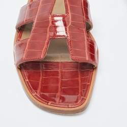 Pre Owned Hermes Brown Patent Crocodile Oran Flat Slides Size 40