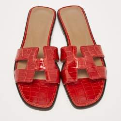 مملوكة مسبقًا Hermes Red  Croc Embossed Oran Flat Size Size 39  