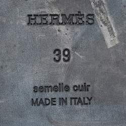 مملوكة مسبقًا Hermes Purple Alligator Patent Leather Oran Flat Slides Size 39