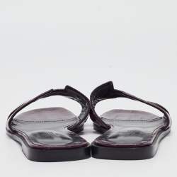 مملوكة مسبقًا Hermes Purple Alligator Patent Leather Oran Flat Slides Size 39