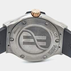 Hublot Black 18K Rose Gold Titanium Rubber Classic Fusion 581.NO.1480.RX Women's Wristwatch 33 mm