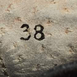 مملوكة مسبقًا Isabel Marant Bekett Size 38 Black/Off White Suede and Canvas Wedge Sneakers