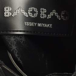 مملوكة مسبقًا Issey Miyake Bao Bao Black Faux Leather Crossbody Bag