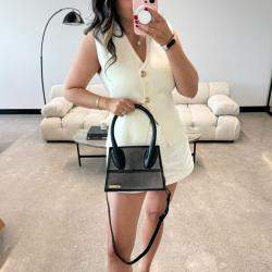 Pre Owned Jacquemus Black Leather Le Grand Chiquito Bag