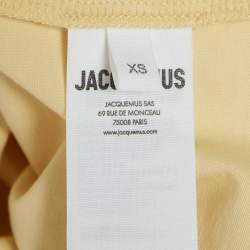 Pre Owned قميص بأكمام طويلة بتفاصيل شريط شعار باللون الأصفر من جاكيموس قطن بمقاس صغير جداً