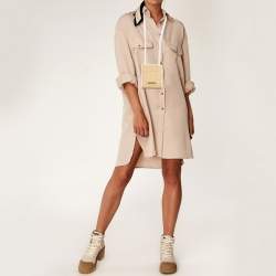 مملوكة مسبقًا Jacquemus White/Tan Raffia Logo Neck Strap Bag