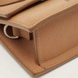 مملوكة مسبقًا حقيبة جاكيموس ميني لي شيكيتو جلد بني بيد علوية