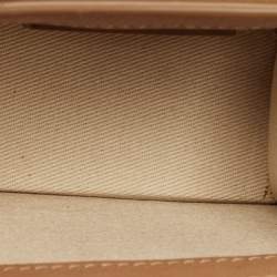 مملوكة مسبقًا حقيبة جاكيموس ميني لي شيكيتو جلد بني بيد علوية