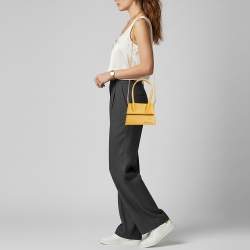 مملوكة مسبقًا Jacquemus Le Chiquito Moyen Yellow Leather Top Handle Bag