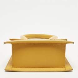 مملوكة مسبقًا Jacquemus Le Chiquito Moyen Yellow Leather Top Handle Bag