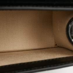 مملوكة مسبقًا حقيبة جاكيموس لُ شِيكيتو موين جلد بلون أبيض بيد علوية