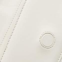 مملوكة مسبقًا Jacquemus Le Bambino Mini White Leather Top Handle Bag