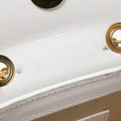 مملوكة مسبقًا Jacquemus White Leather Le Piccolo Shoulder Bag