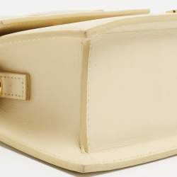 Pre Owned Jacquemus Cream Leather Le Chiquito Moyen Top Handle Bag