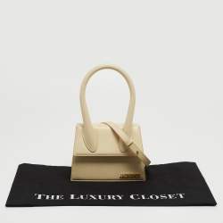 Pre Owned Jacquemus Cream Leather Le Chiquito Moyen Top Handle Bag