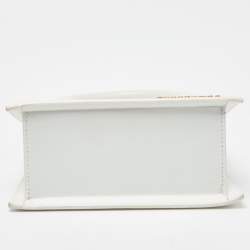 Pre Owned Jacquemus White Leather Le Chiquito Moyen Top Handle Bag