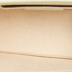 مملوكة مسبقًا Jacquemus Green Leather Le Chiquito Noeud Top Handle Bag