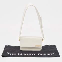 مملوكة مسبقًا Jacquemus White Leather Le Carinu Logo Shoulder Bag
