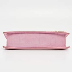مملوكة مسبقًا Jacquemus Pink Croc Embossed Suede Long Le Chiquito Top Handle Bag