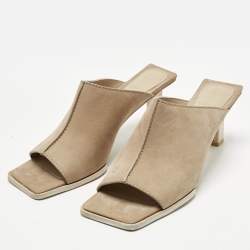 Pre Owned Jacquemus Beige Suede Open Toe Mules Size 40