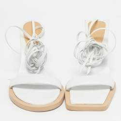 Pre Owned Jacquemus White Leather 'Les Carrés Ronds 75 Asymmetrical Sandals Size 39