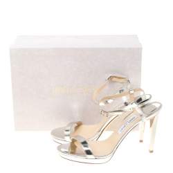 Pre Owned صندل جيمي تشو قماش لاميه غليتر براق رصاصي ميتاليك بحزام للكاحل نعل سميك مقاس 41