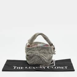 مملوكة مسبقًا حقيبة كلتش جيمي تشو بوني سلسلة سا�تان وشبك كريستال فضي