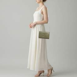 مملوكة مسبقًا Jimmy Choo Varenne Olive Green Croc Embossed Leather Chain Clutch