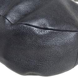 مملوكة مسبقًا Jimmy Choo Dark Grey Grained Leather and Snakeskin Trim Sky Bangle Hobo