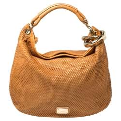 مملوكة مسبقًا حقيبة هوبو جيمى تشو سكاي جلد مثقب بني فاتح