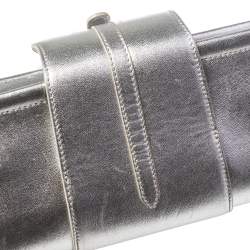 مملوكة مسبقًا حقيبة كلتش جيمي تشو توليتا جلد فضي ميتاليك حمالة معصم 