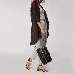 مملوكة مسبقًا حقيبة كلتش جيمي تشو مافي جلد أسود بطية 