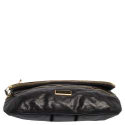 مملوكة مسبقًا حقيبة كلتش جيمي تشو مافي جلد أسود بطية 