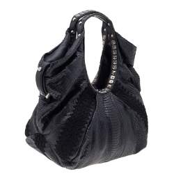 مملوكة مسبقًا حقيبة هوبو جيمي تشو جلد ثعبان أسود مزينة بدانتيل