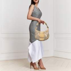 مملوكة مسبقًا حقيبة هوبو جيمي تشو مزخرف كريستال سويدي بيج