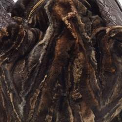 Pre Owned حقيبة هوبو جيمي تشو فرو وجلد نقشة الثعبان بني غامق