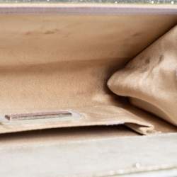 مملوكة مسبقًا Jimmy Choo Silver Glitter Acrylic Candy Chain Clutch