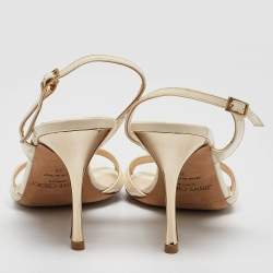 Pre Owned صندل جيمي تشو بكعب لامع مصنوعة من الجلد لكاحل لون كريمي مقاس 38