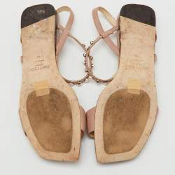 Pre Owned صندل فلات بجيمس من الجلد البيج بحزام للكاحل من جيمي تشو مقاس 40