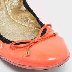 Pre Owned حذاء باليرينا جيمي تشو سكرنش جلد لامع زهري نيون مقاس 37