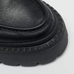 مملوكة مسبقًا حذاء لوفرز بلاتفورم جلد أسود جيمي تشو براير مقاس 40